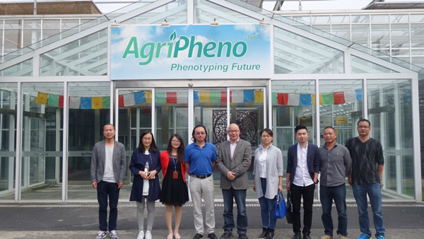 海南省省資源所所長(cháng)方宣鈞博士一行參觀(guān)考察AgriPheno平臺