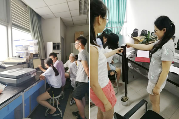 實(shí)驗室現場(chǎng)指導.jpg 實(shí)驗室現場(chǎng)指導.jpg