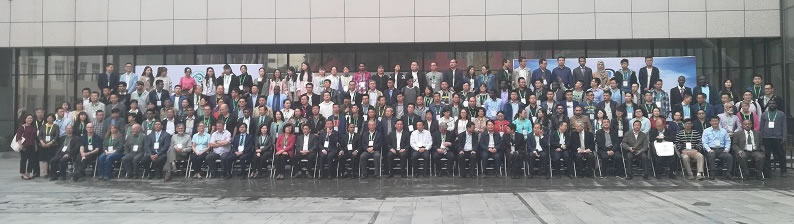 參會(huì )代表合影.jpg