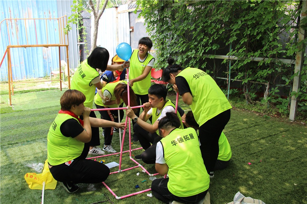 [張家口塞北多樂美地滑雪場]+場地拓展兩日活動(dòng)