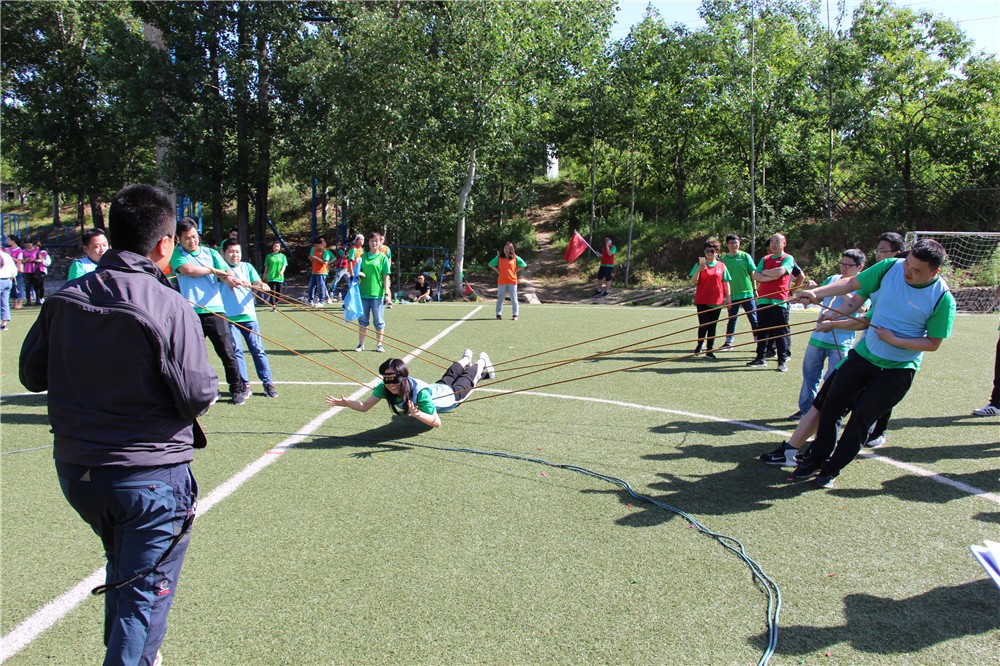 [雄安月霖生態(tài)園]場地拓展一日團(tuán)建活動