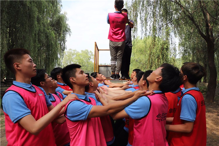[上海青浦錦繡園軍事基地]-一日軍事拓展活動
